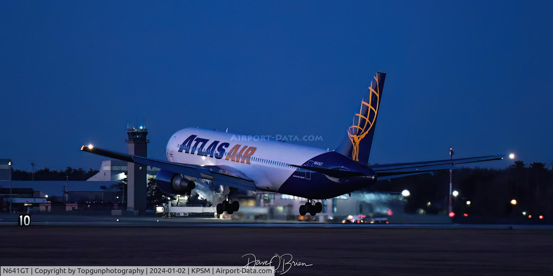 N641GT, 1991 Boeing 767-300/ER C/N 25132, just short of touching down