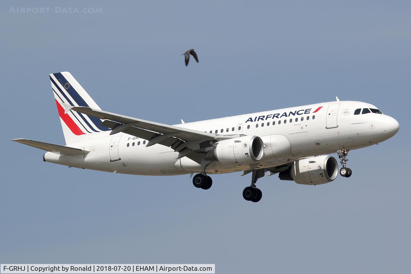 F-GRHJ, 2000 Airbus A319-111 C/N 1176, at spl