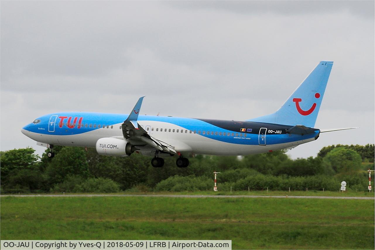OO-JAU, 2013 Boeing 737-8K5 C/N 37250, Boeing 737-8K, Landing rwy 25L, Brest-Bretagne airport (LFRB-BES)
