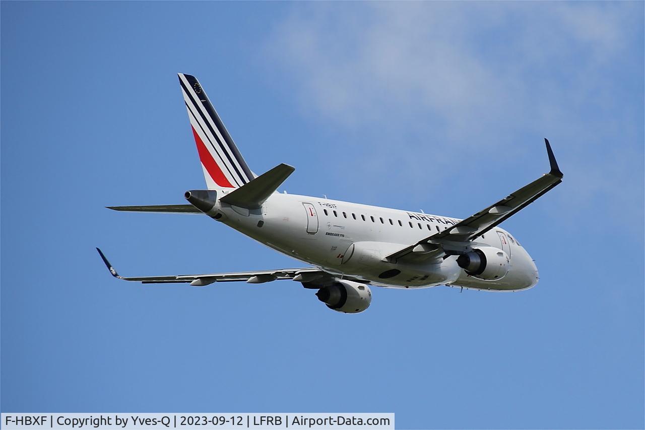 F-HBXF, 2009 Embraer 170ST (ERJ-170-100ST) C/N 17000292, Embraer 170ST, Climbing from rwy 07R, Brest-Bretagne airport (LFRB-BES)