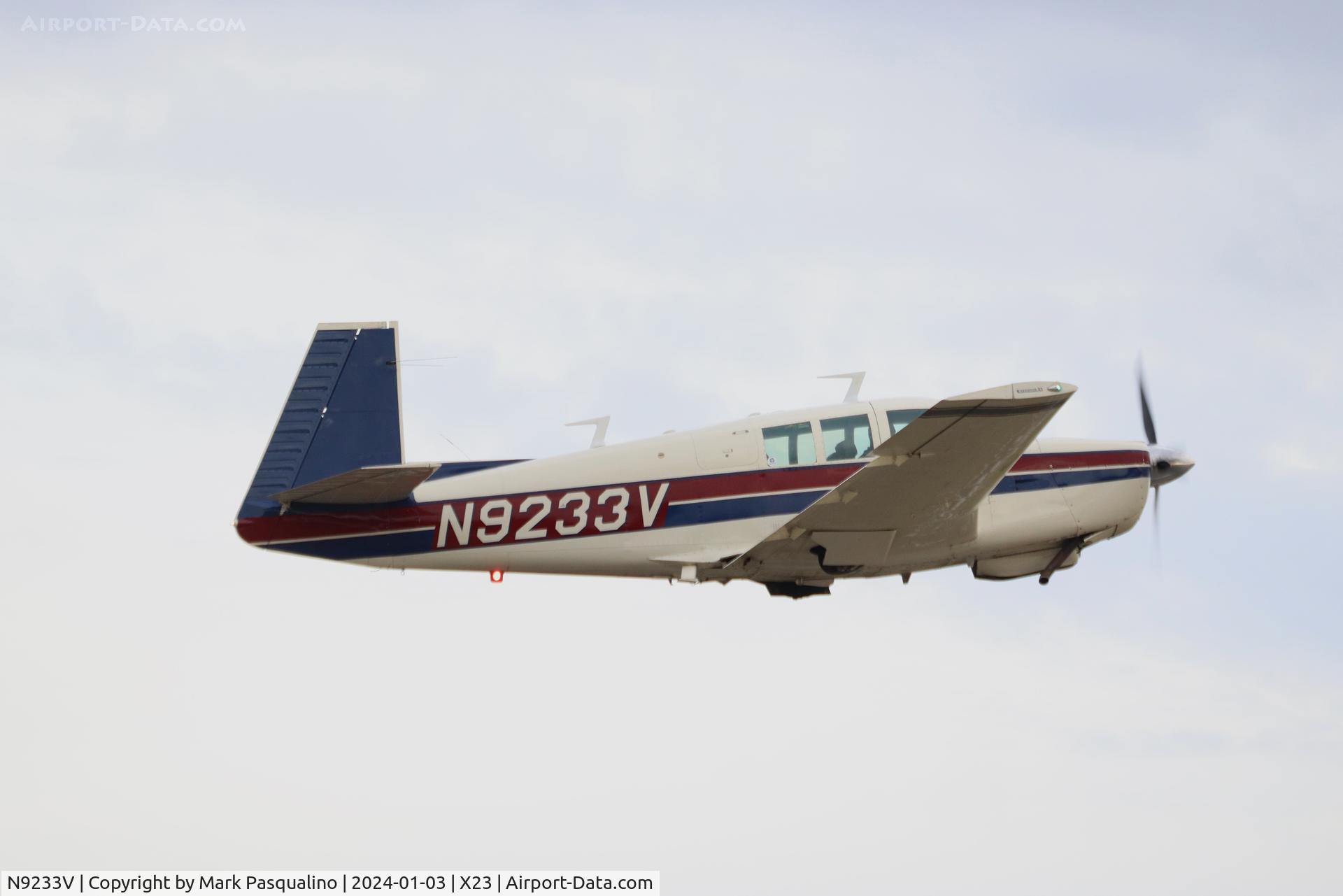 N9233V, 1969 Mooney M20F Executive C/N 690063, Mooney M20F