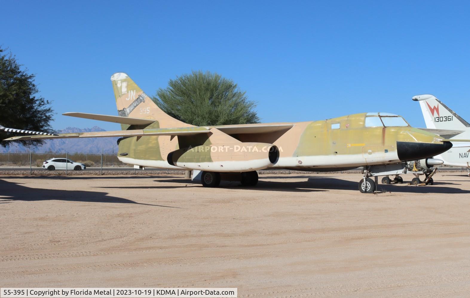 55-395, 1955 Douglas WB-66D Destroyer C/N 45027, B-66 zx