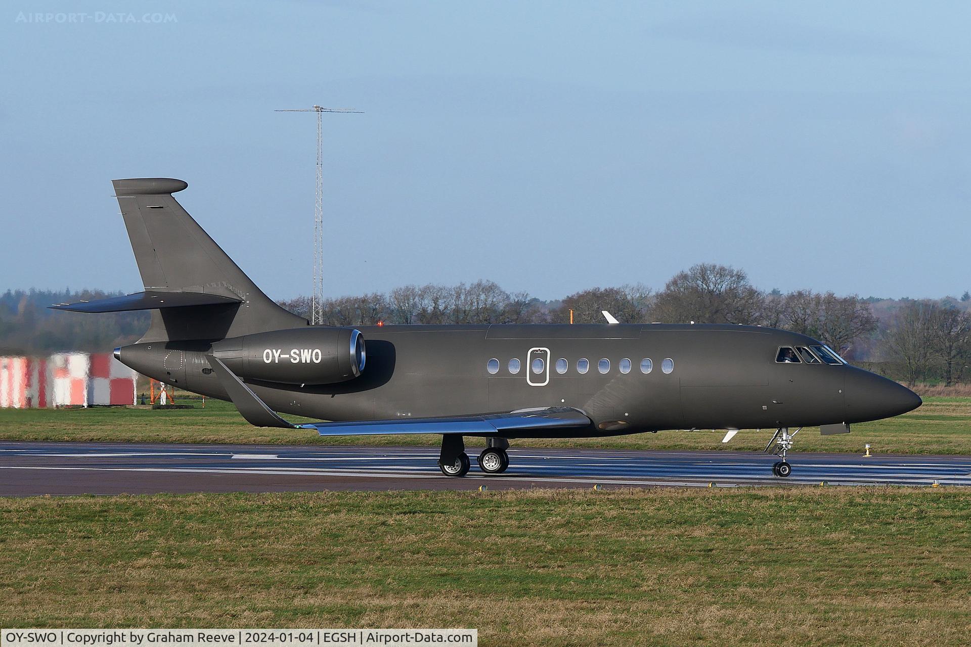 OY-SWO, 2014 Dassault Falcon 2000S C/N 725, Departing from Norwich.
