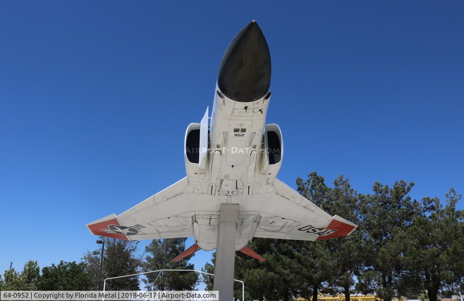 64-0952, 1964 McDonnell F-4D Phantom II C/N 1364, USAF F-4 zx Lancaster CA