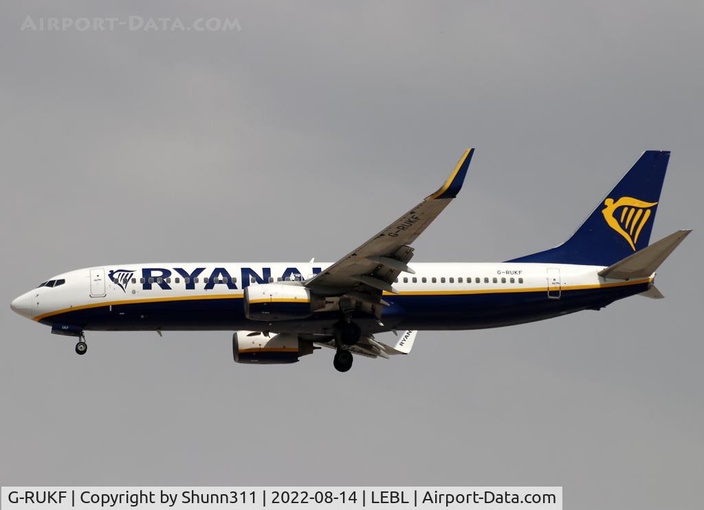 G-RUKF, 2006 Boeing 737-8AS C/N 34177, Landing rwy 24R