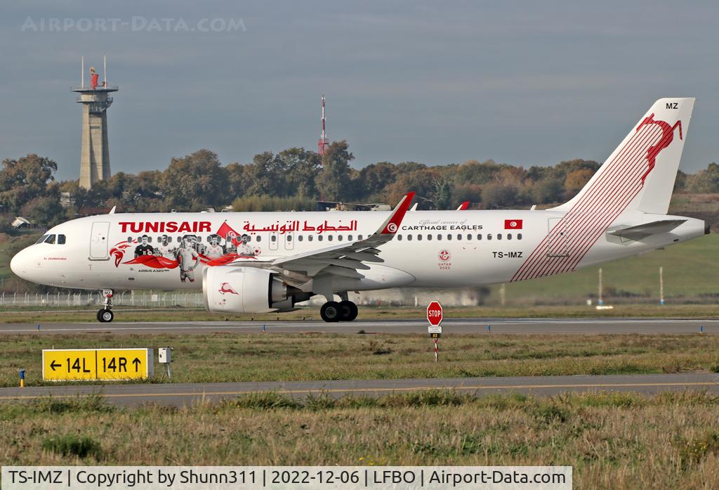 TS-IMZ, 2022 Airbus A320-251N C/N 11070, Lining up rwy 14L in Wolrd Cup c/s