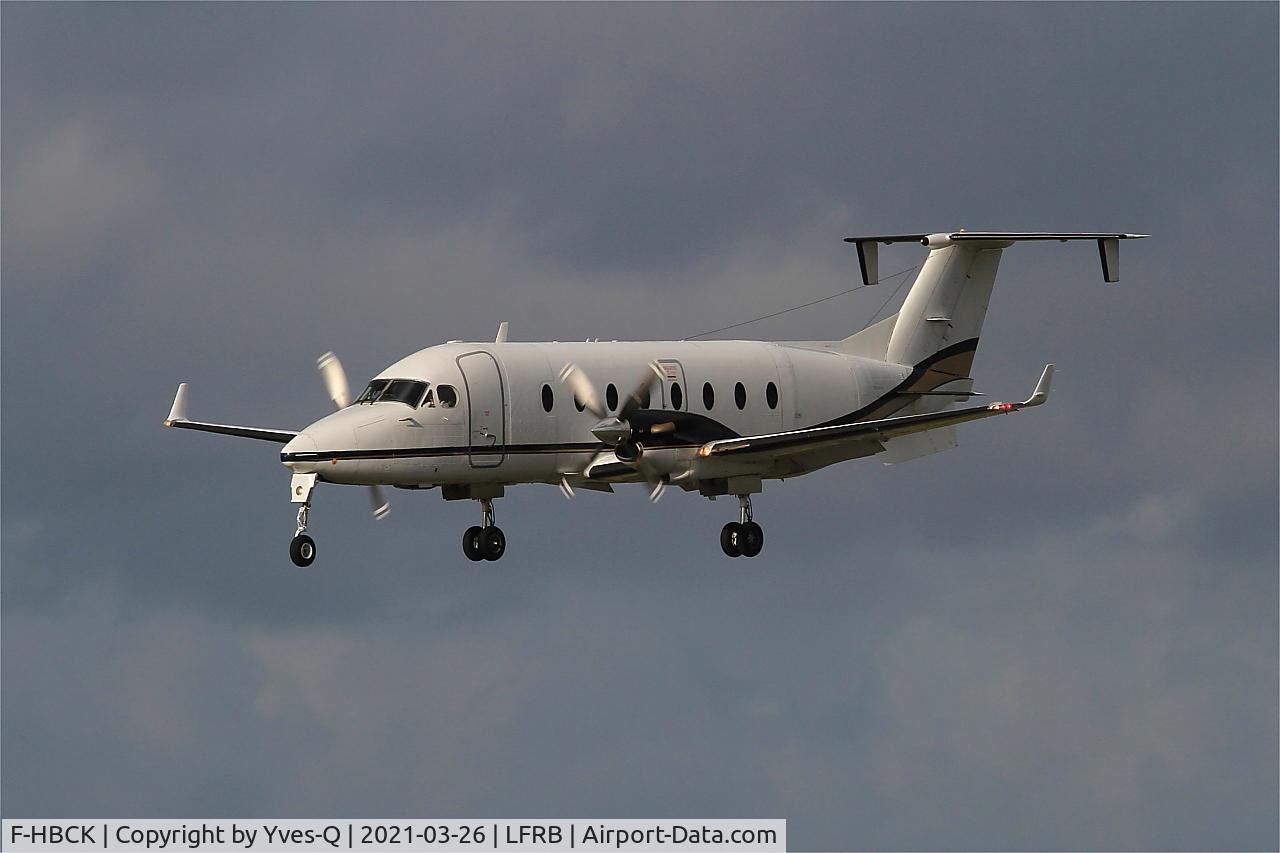 F-HBCK, 1999 Beech 1900D C/N UE-374, Beech 1900D, On final rwy 25L, Brest-Bretagne Airport (LFRB-BES)