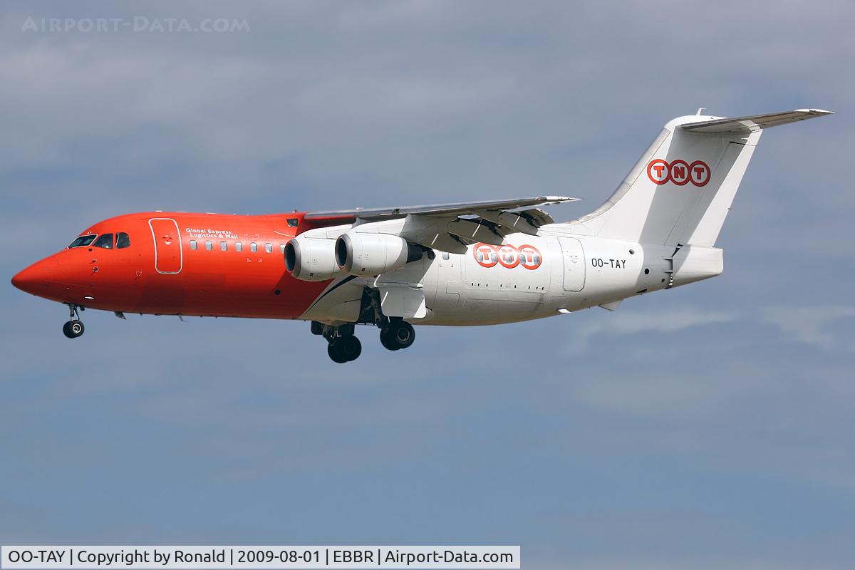 OO-TAY, 1993 British Aerospace BAe.146-200QC C.3 Quick Change C/N E2211, at bru