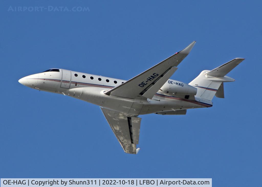 OE-HAG, 2002 Israel Aircraft Industries Gulfstream 200 C/N 065, Climbing after take off from rwy 14L