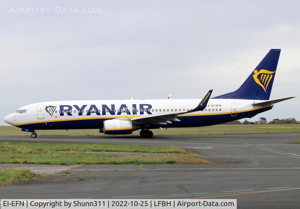 EI-EFN, 2009 Boeing 737-8AS C/N 37538, Taxiing for departure...