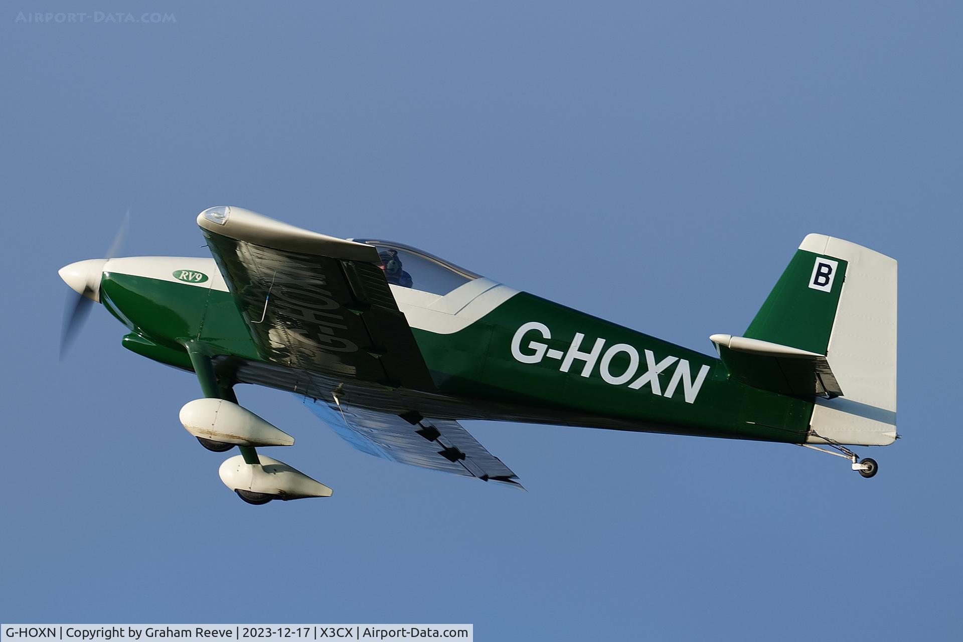 G-HOXN, 2007 Vans RV-9 C/N PFA 320-14229, Departing from Northrepps.