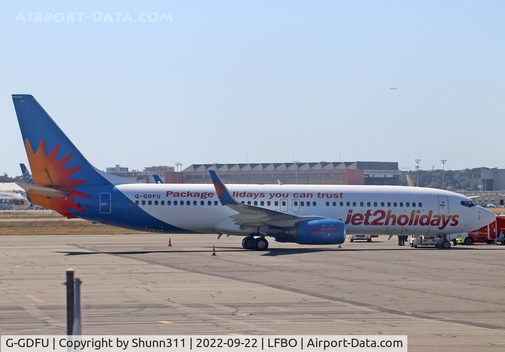 G-GDFU, 2001 Boeing 737-8K5 C/N 30416, Parked at the General Aviation area due to an emergency landing...
