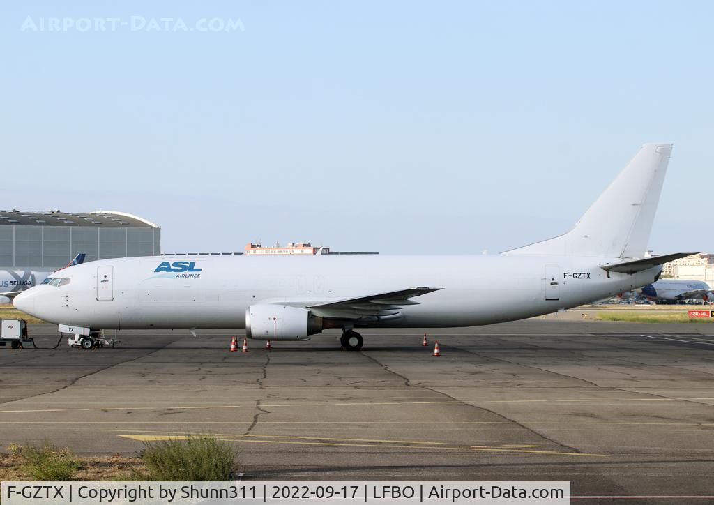 F-GZTX, 1992 Boeing 737-4YO C/N 25180, Parked at the Cargo apron...
