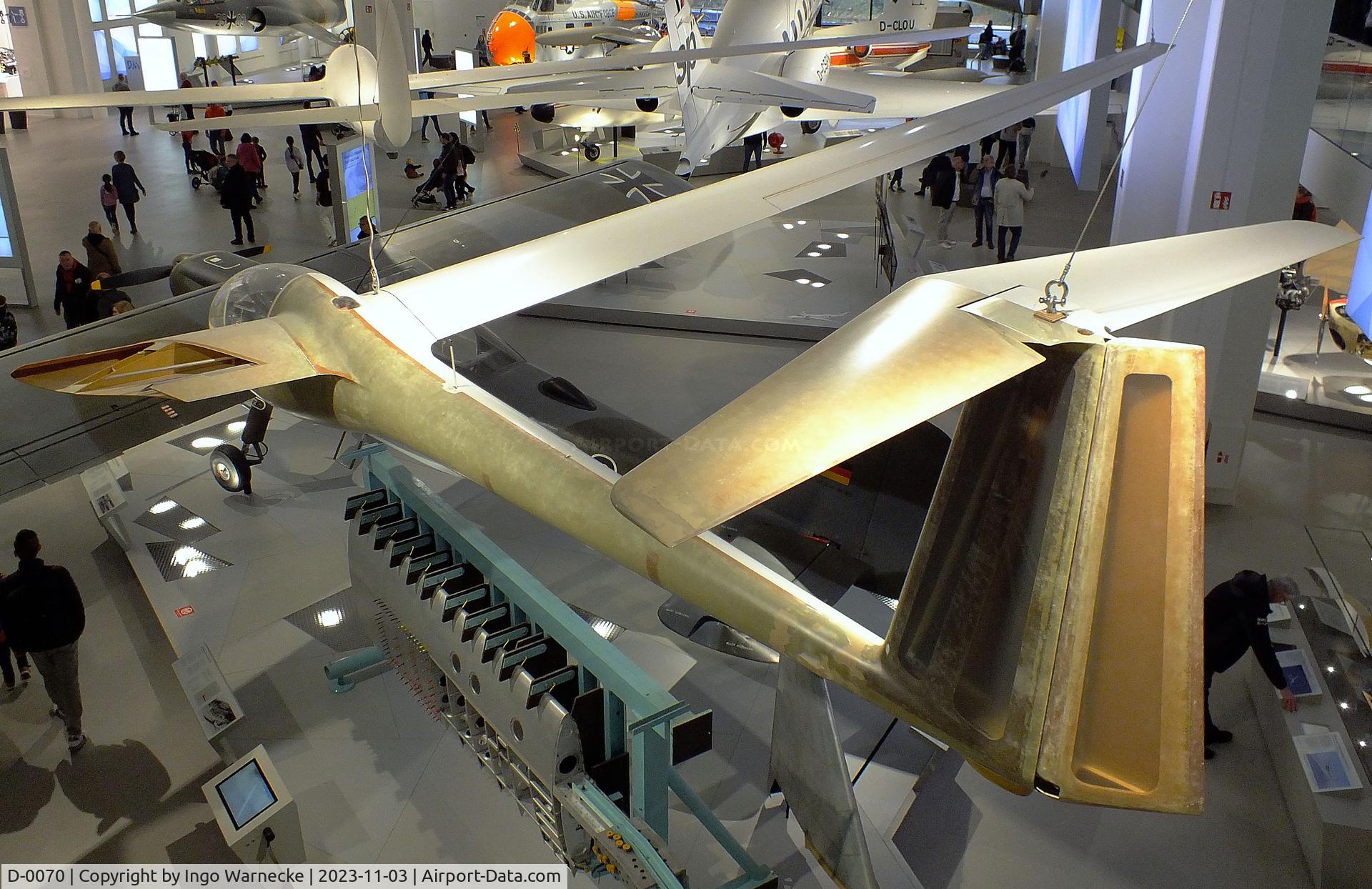 D-0070, Rolladen-Schneider LS1-0 C/N 004, Rolladen-Schneider LS1-0 (minus port wing and port side unpainted) at Deutsches Museum, München (Munich)