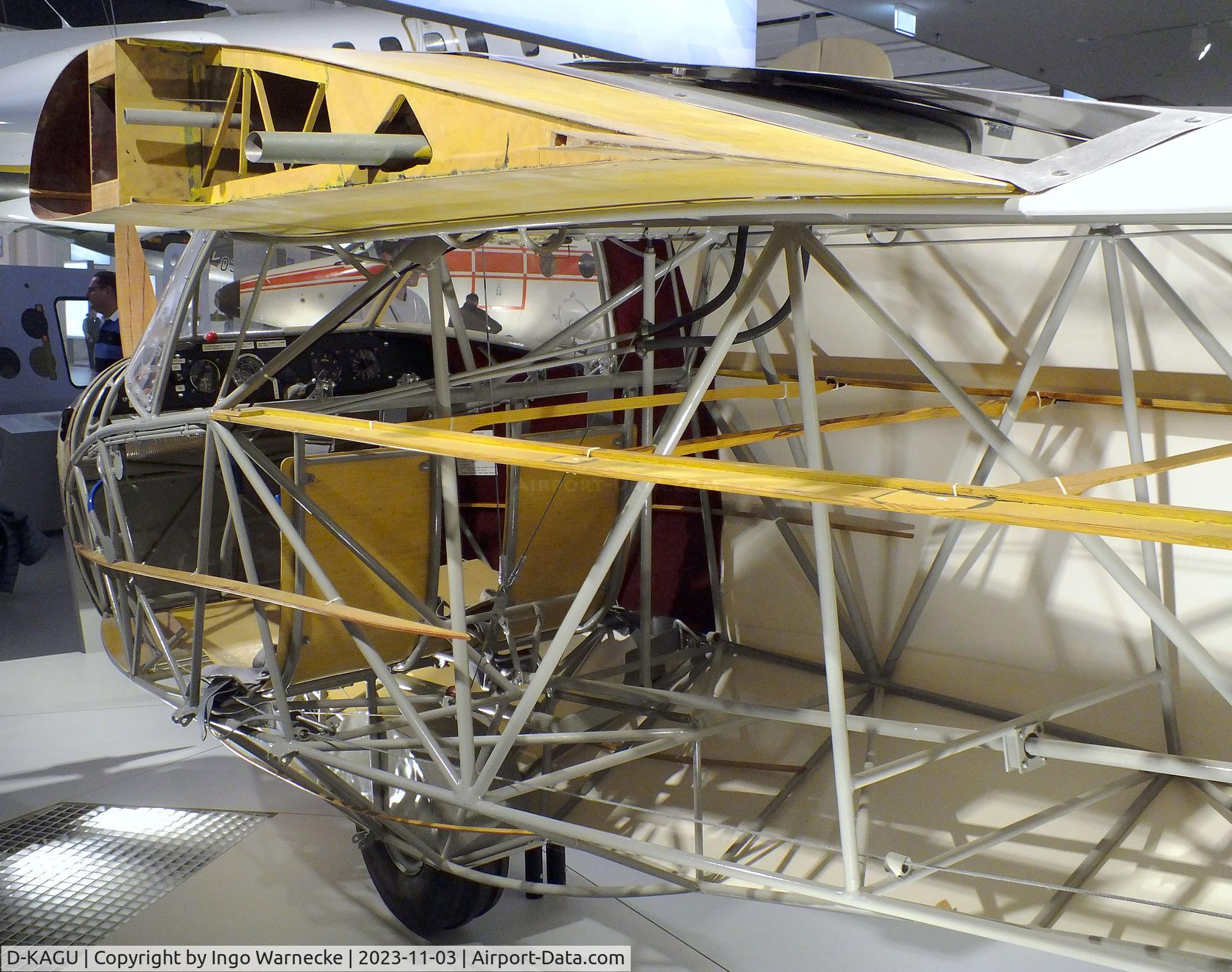 D-KAGU, Scheibe SF-25A C/N 4511, Scheibe SF-25A Motor-Falke (port side without skin, no complete wings) at Deutsches Museum, München (Munich)