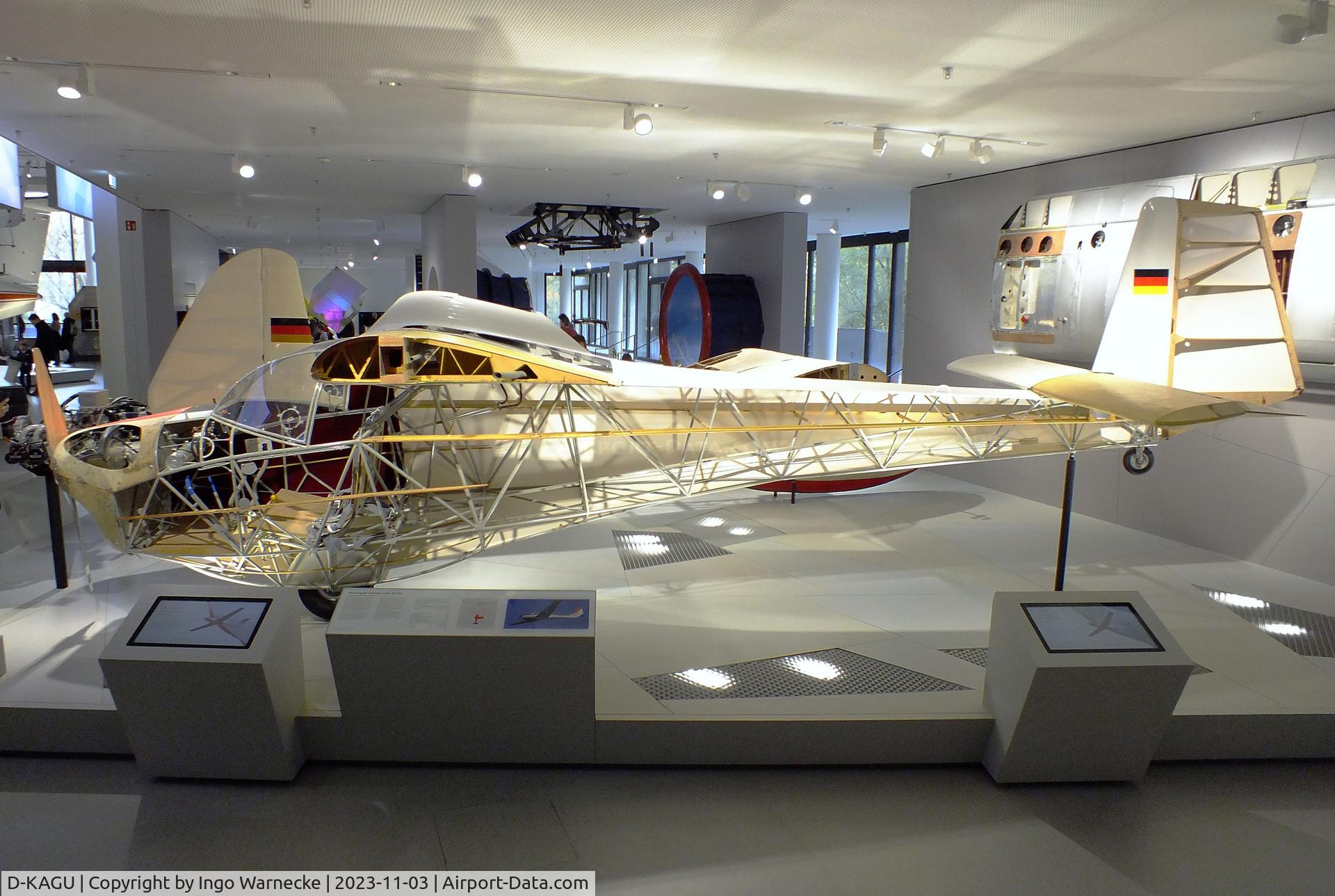 D-KAGU, Scheibe SF-25A C/N 4511, Scheibe SF-25A Motor-Falke (port side without skin, no complete wings) at Deutsches Museum, München (Munich)