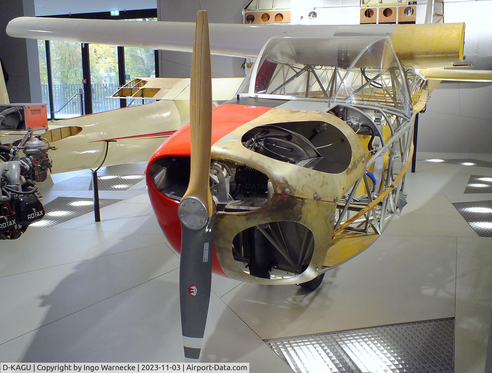 D-KAGU, Scheibe SF-25A C/N 4511, Scheibe SF-25A Motor-Falke (port side without skin, no complete wings) at Deutsches Museum, München (Munich)