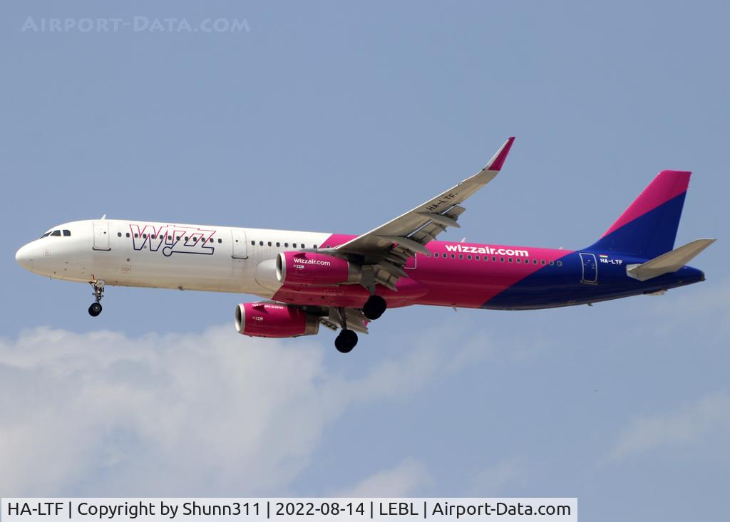 HA-LTF, 2018 Airbus A321-231 C/N 8328, Landing rwy 24R