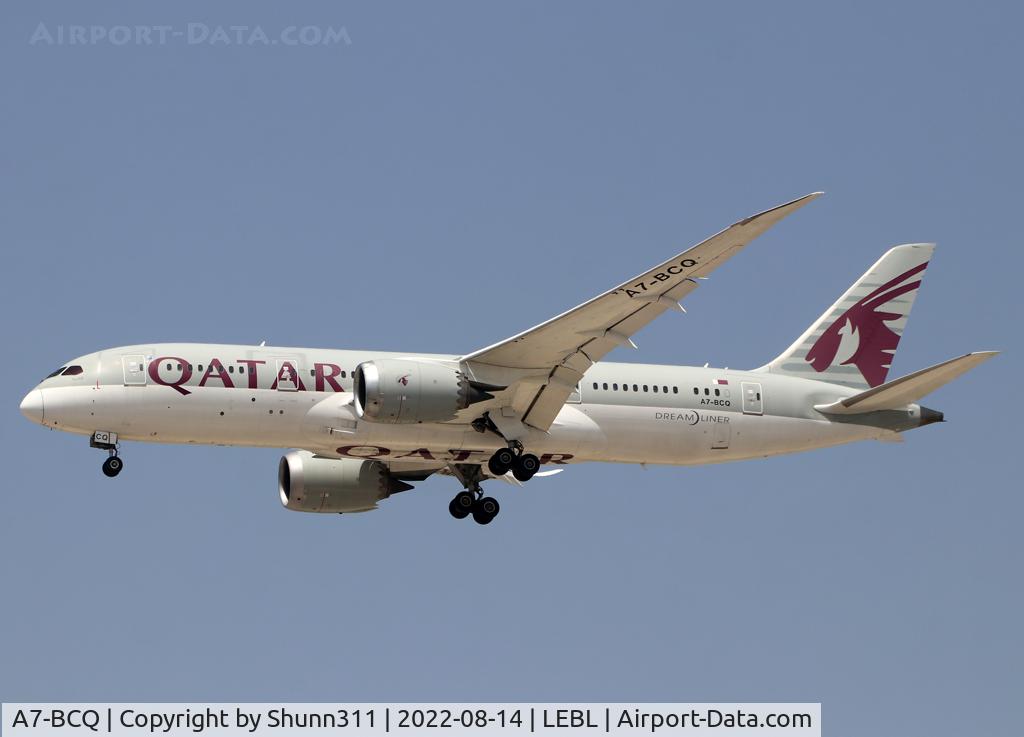 A7-BCQ, 2014 Boeing 787-8 Dreamliner C/N 38335, Landing rwy 24R