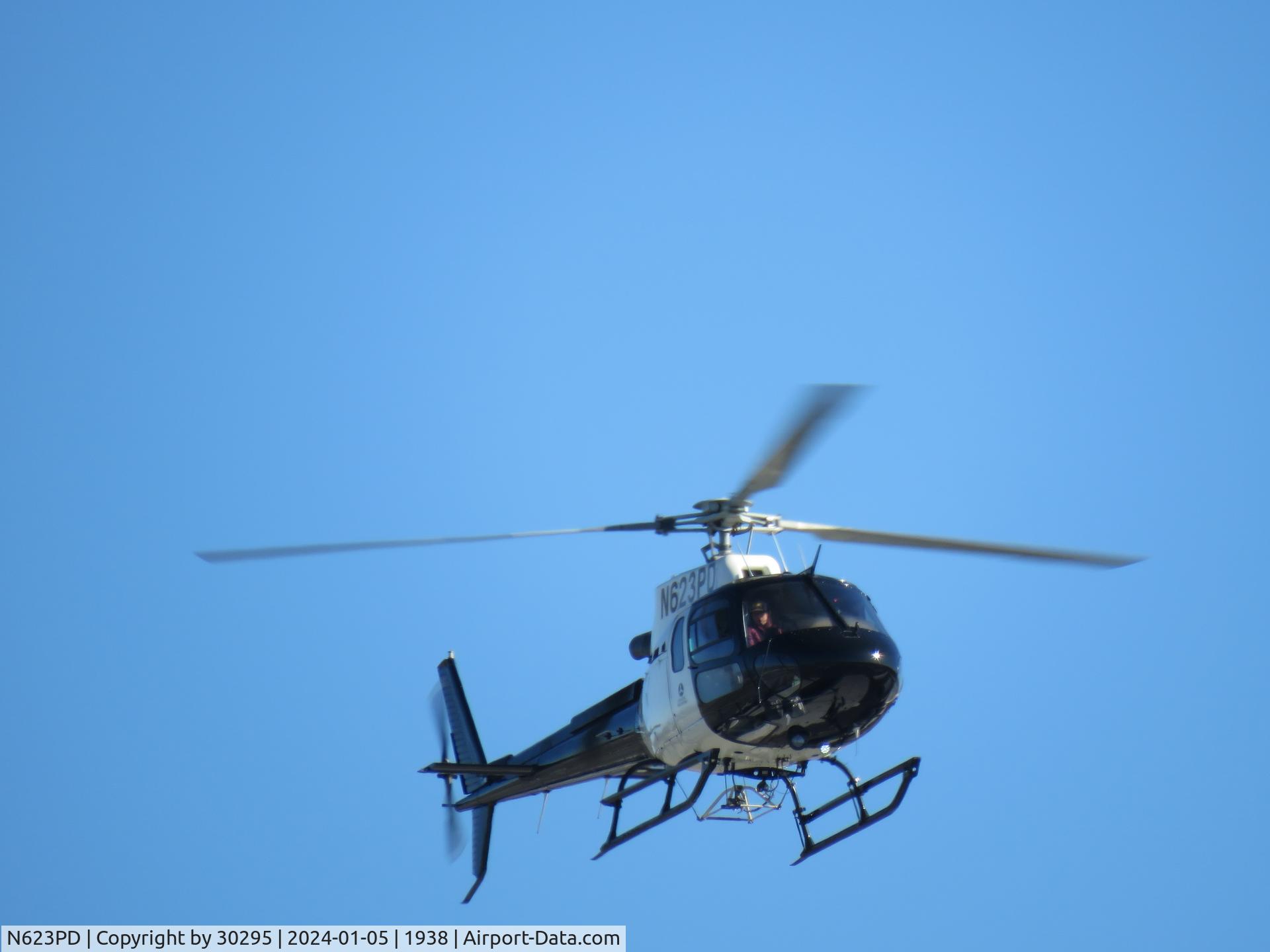 N623PD, 2014 Airbus Helicopters AS-350B-3 Ecureuil C/N 7894, Landing