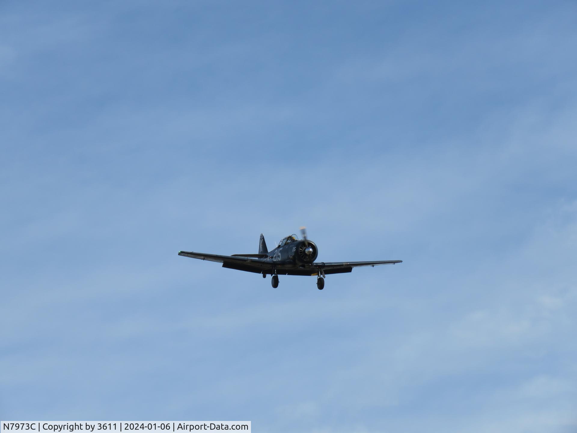 N7973C, 1943 North American SNJ-5 Texan C/N 51764 (88-14618), Landing