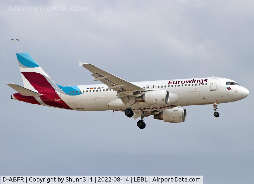 D-ABFR, 2011 Airbus A320-214 C/N 4631, Landing rwy 24R