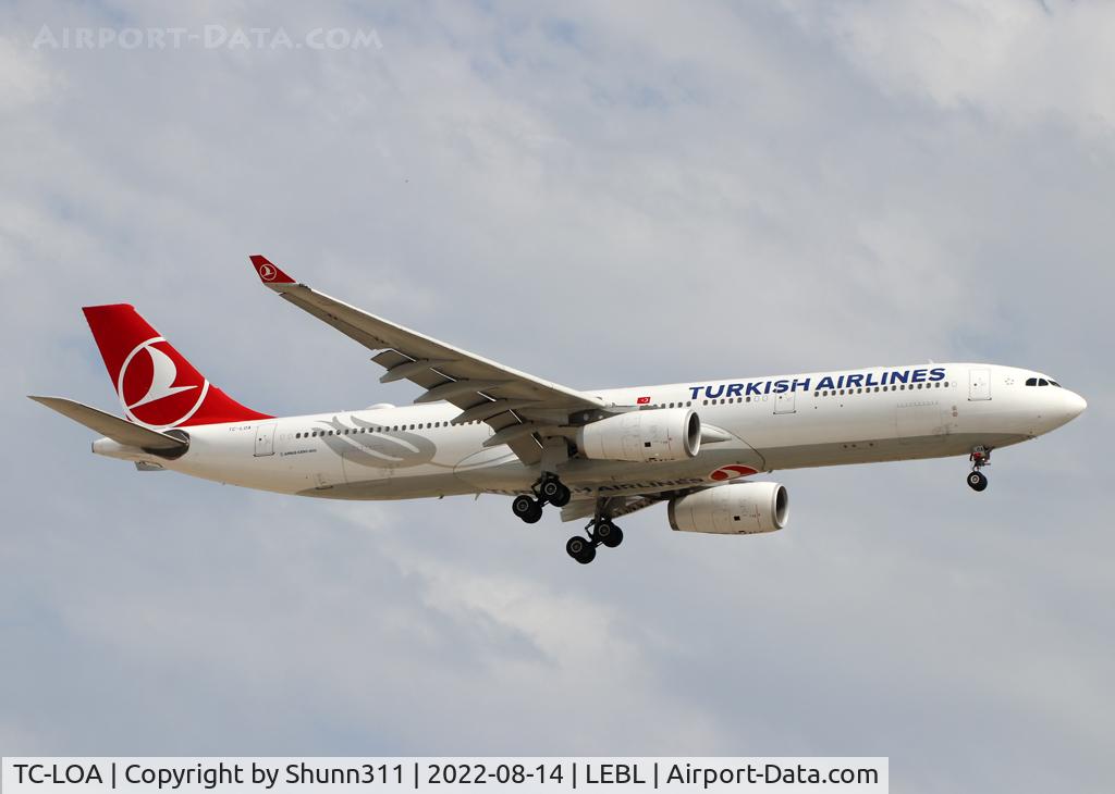 TC-LOA, 2013 Airbus A330-343E C/N 1483, Landing rwy 24R
