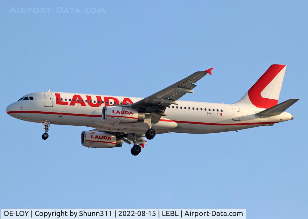 OE-LOY, 2003 Airbus A320-232 C/N 2161, Landing rwy 24R