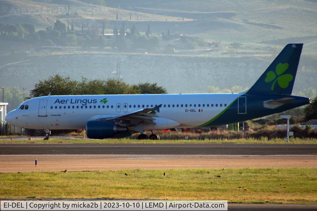 EI-DEL, 2005 Airbus A320-214 C/N 2409, Taxiing