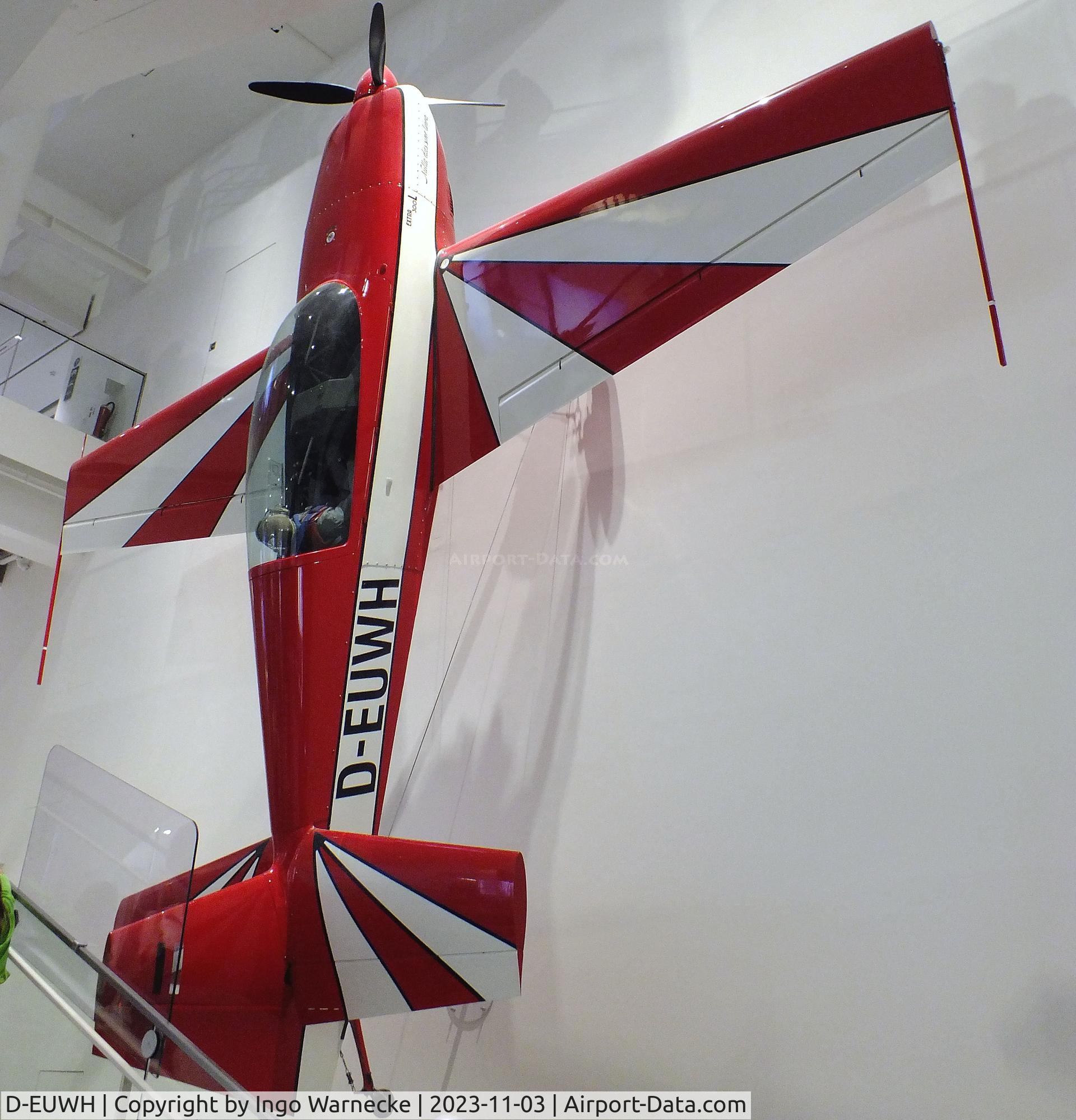 D-EUWH, 1994 Extra EA-300L C/N 01, Extra EA-300L at Deutsches Museum, München (Munich)