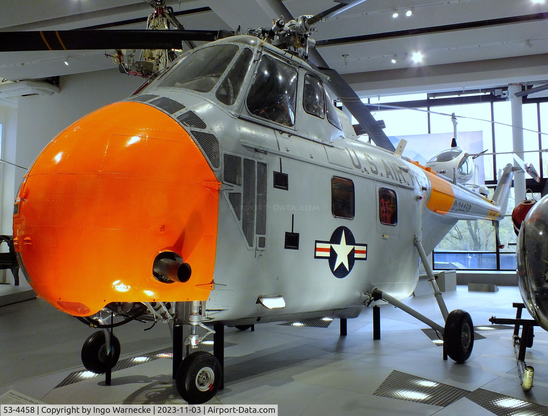 53-4458, Sikorsly H-19B Chickasaw C/N Not found 53-4458, Sikorsky H-19B Chickasaw (part of outer skin replaced with acrylic glas) at Deutsches Museum, München (Munich)