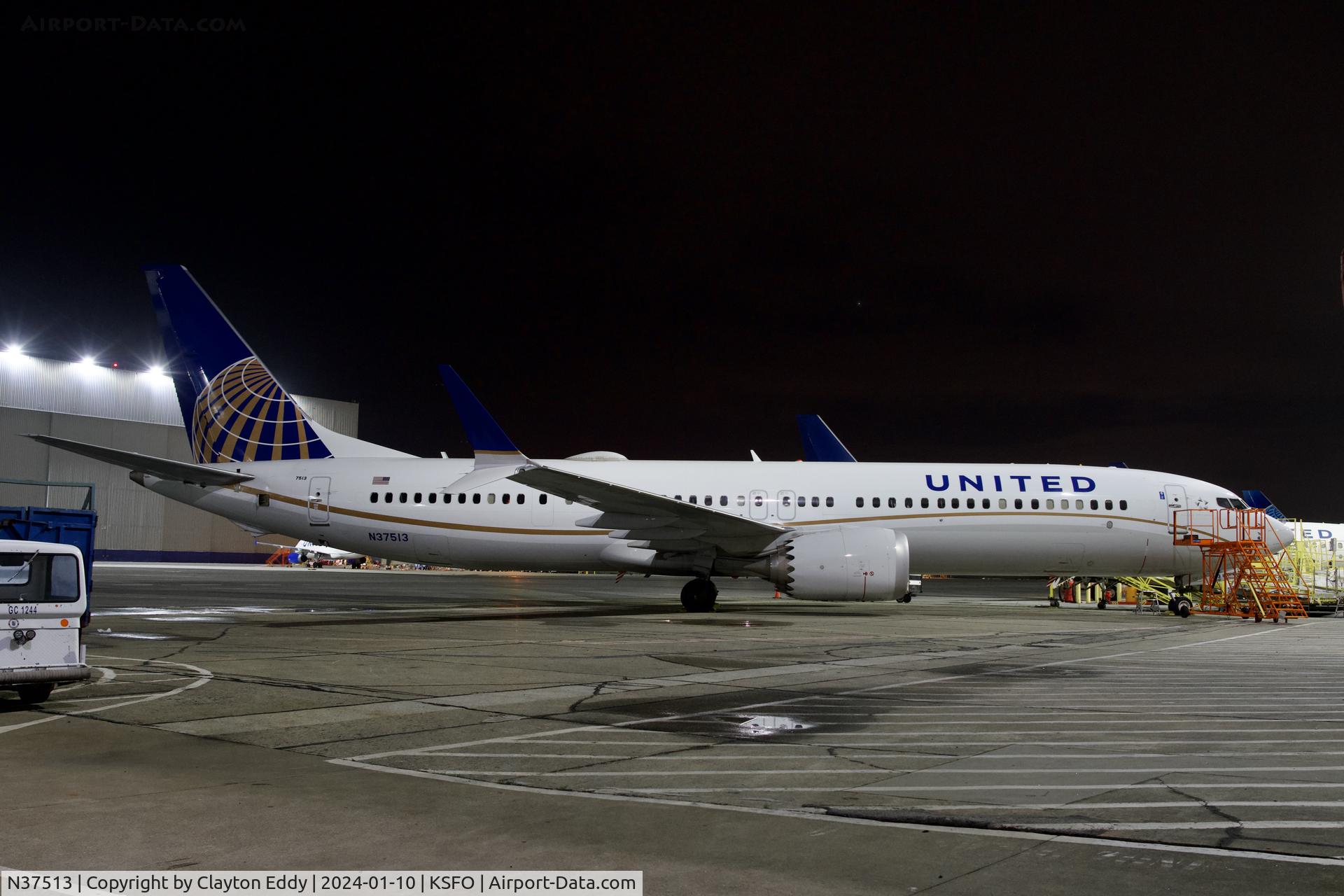 N37513, 2019 Boeing 737-9 MAX C/N 64494, SFO 2023.