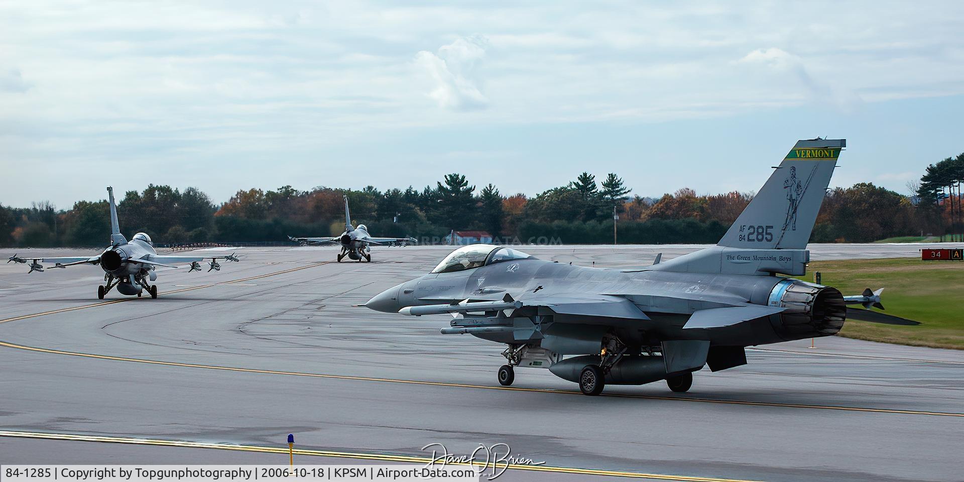 84-1285, 1984 General Dynamics F-16C Block 25A C/N 5C-122, 3 ship of Vipers holding short