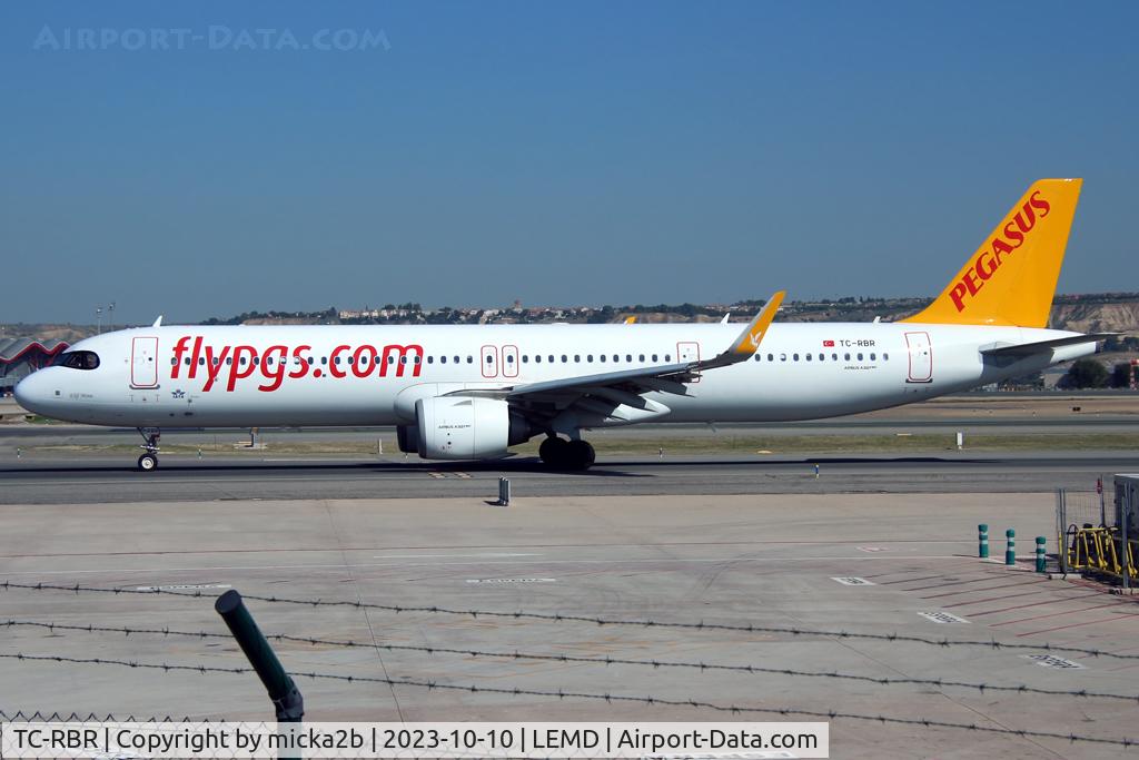 TC-RBR, 2022 Airbus A321-251NX C/N 11029, Taxiing