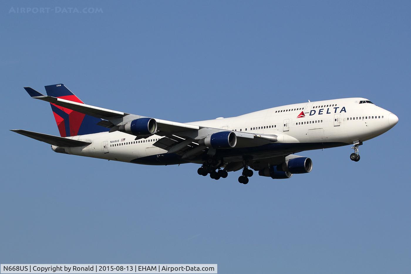 N668US, 1990 Boeing 747-451 C/N 24223, at spl