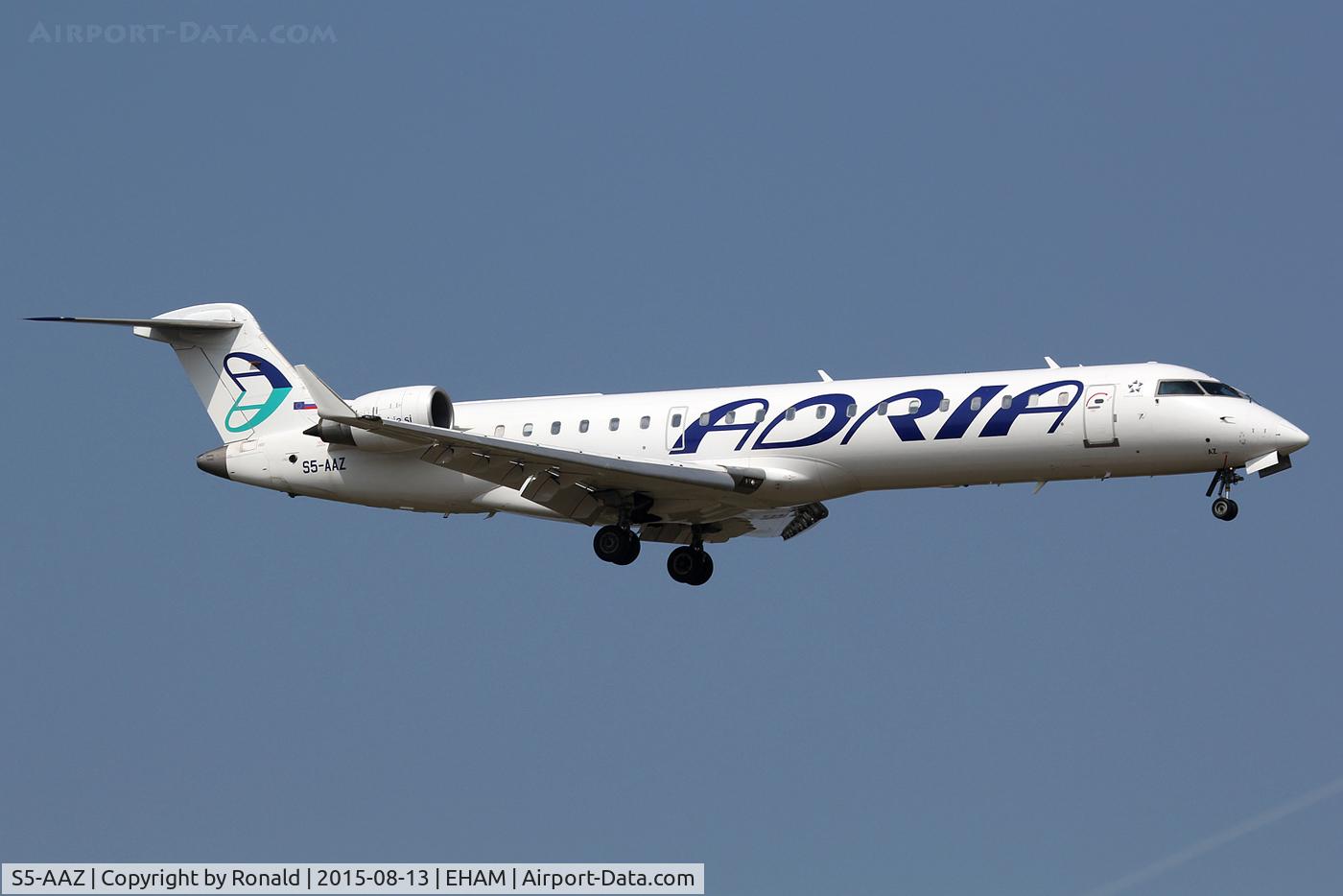S5-AAZ, 2001 Canadair CRJ-700 (CL-600-2C10) Regional Jet C/N 10014, at spl
