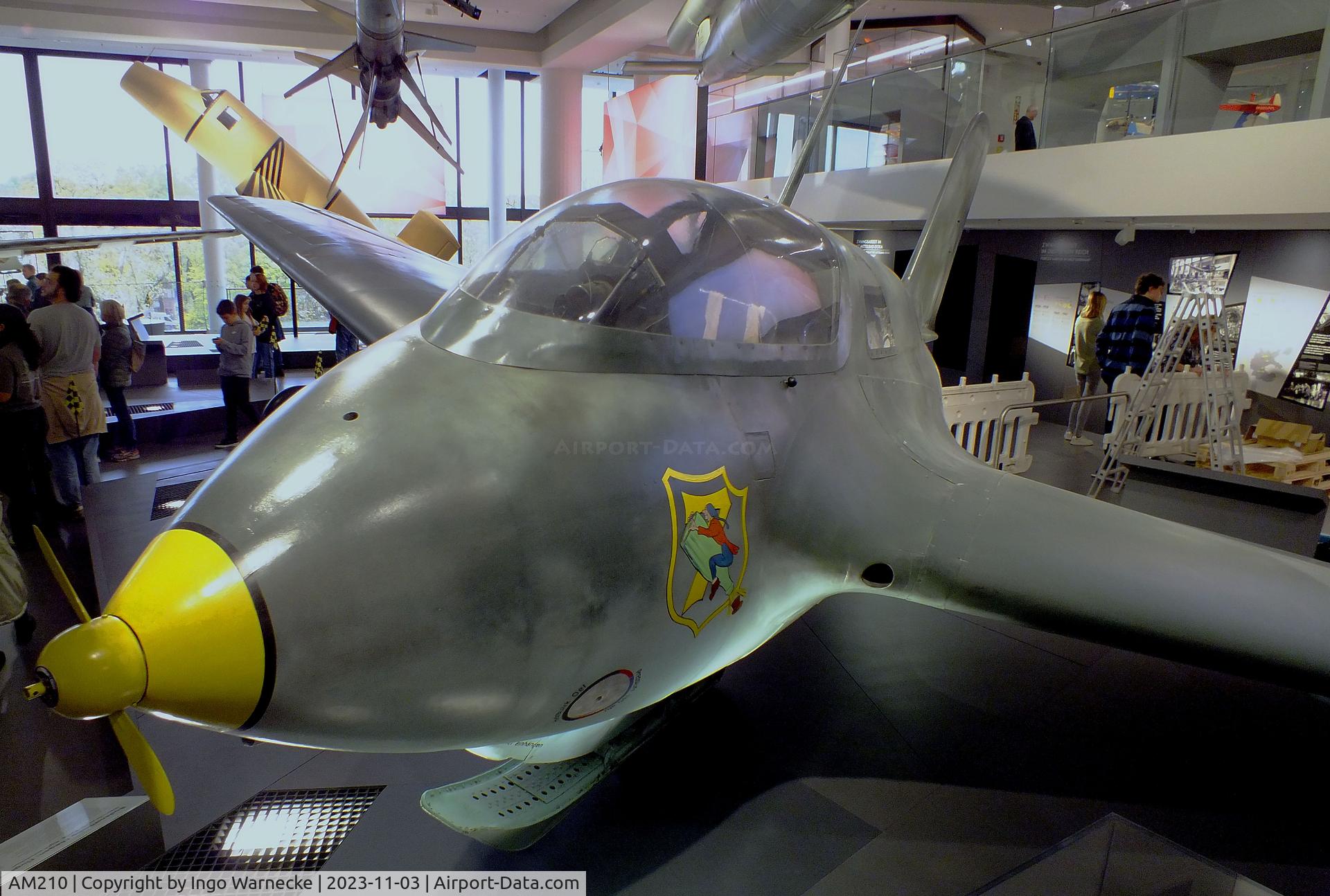 AM210, Messerschmitt Me-163B-1A Komet C/N 20370, Messerschmitt Me 163B-1A Komet at Deutsches Museum, München (Munich)