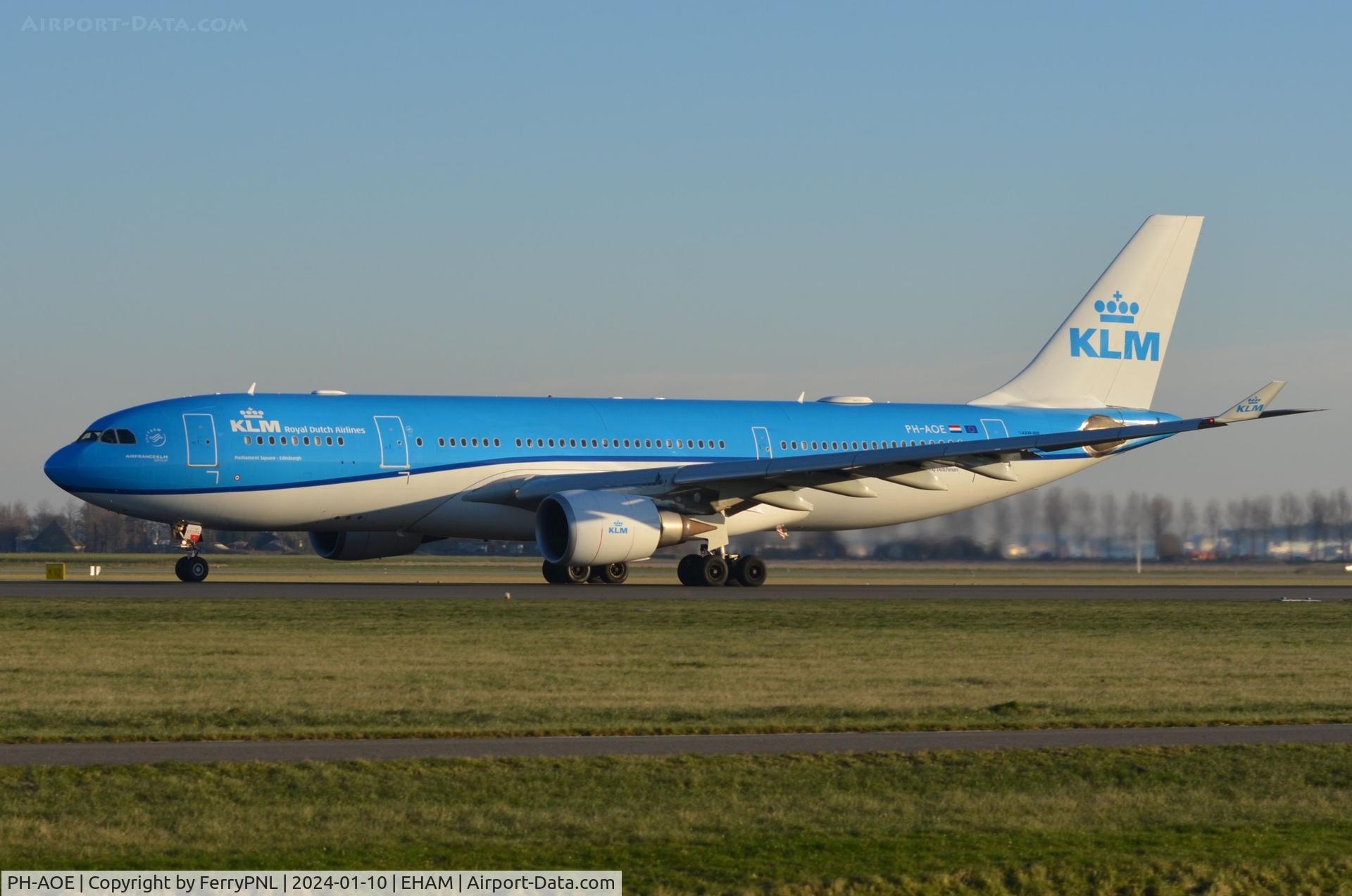 PH-AOE, 2006 Airbus A330-203 C/N 770, KLM A332 departing