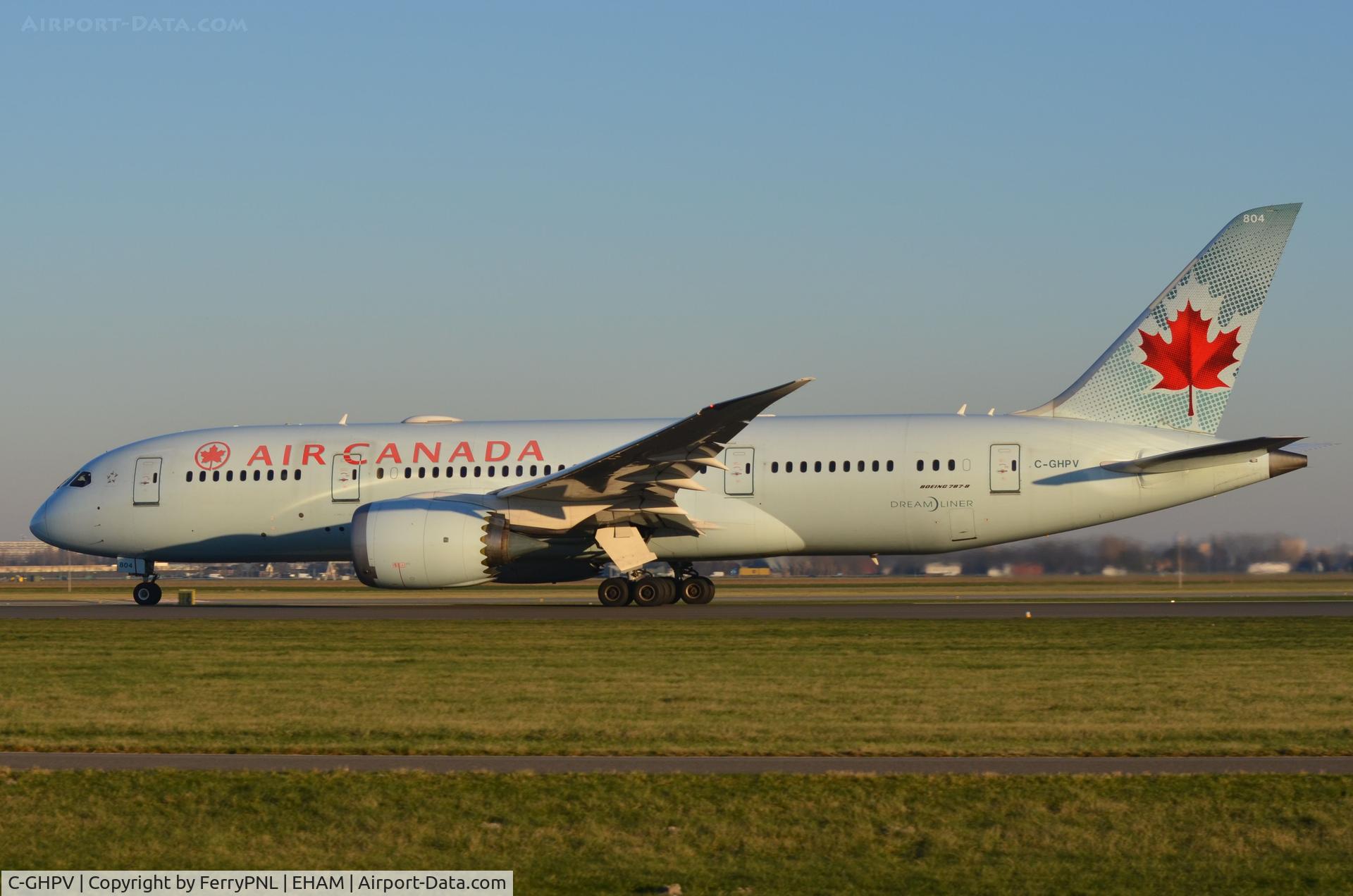 C-GHPV, 2014 Boeing 787-8 Dreamliner C/N 35260, Air Canada B778 taking-off for YYZ
