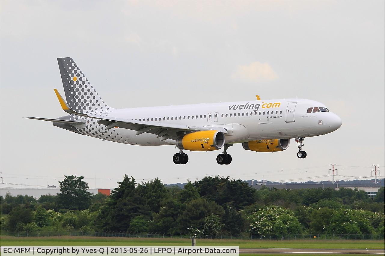 EC-MFM, 2015 Airbus A320-232 C/N 6571, Airbus A320-232, Landing rwy 06, Paris-Orly airport (LFPO-ORY)