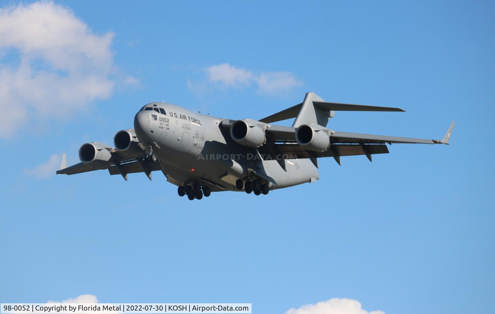 98-0052, 1998 Boeing C-17A Globemaster III C/N 50056/P-52, USAF C-17 zx