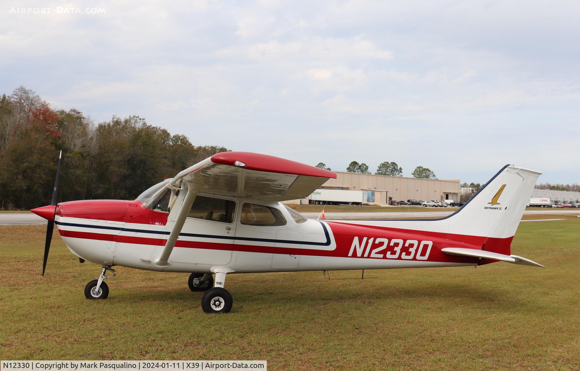 N12330, 1973 Cessna 172M Skyhawk II C/N 17261932, Cessna 172M