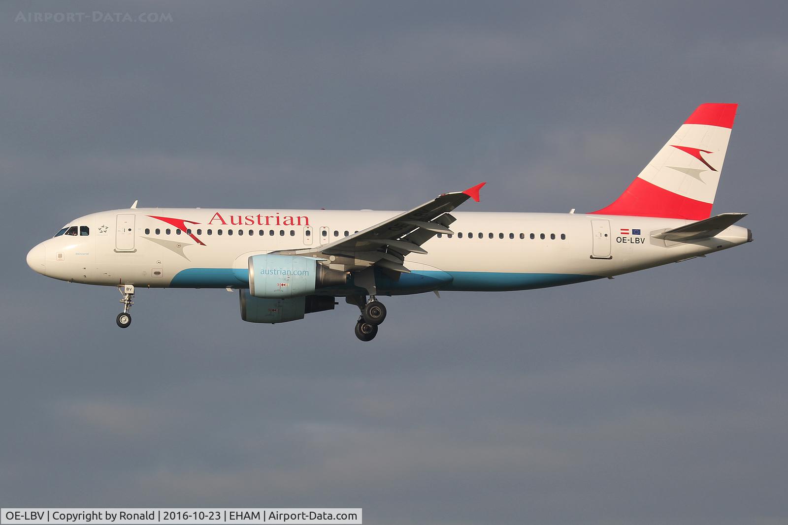 OE-LBV, 2000 Airbus A320-214 C/N 1385, at spl