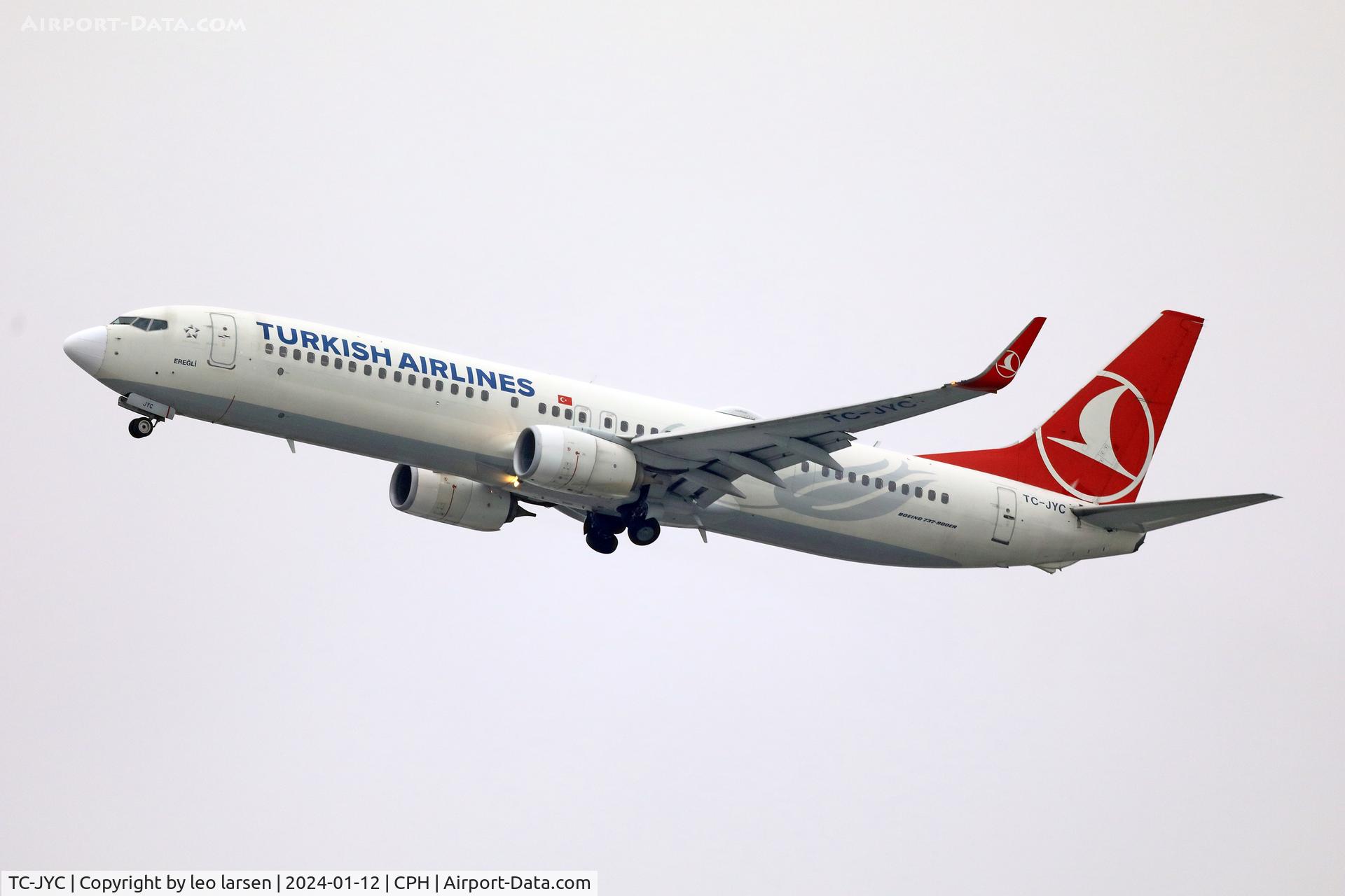 TC-JYC, 2012 Boeing 737-9F2/ER C/N 40977, Copenhagen 12.1.2024
