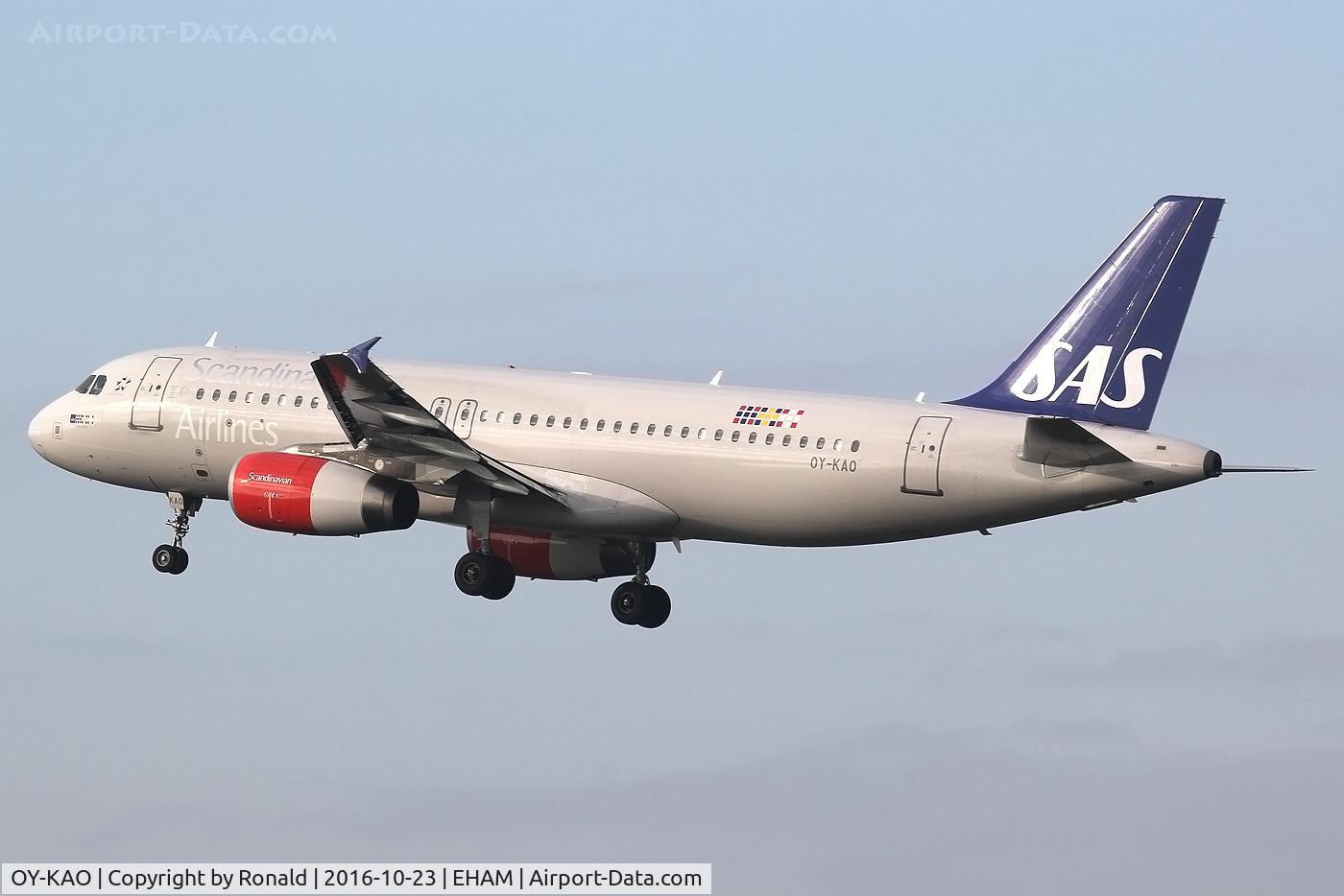 OY-KAO, 2006 Airbus A320-232 C/N 2990, at spl