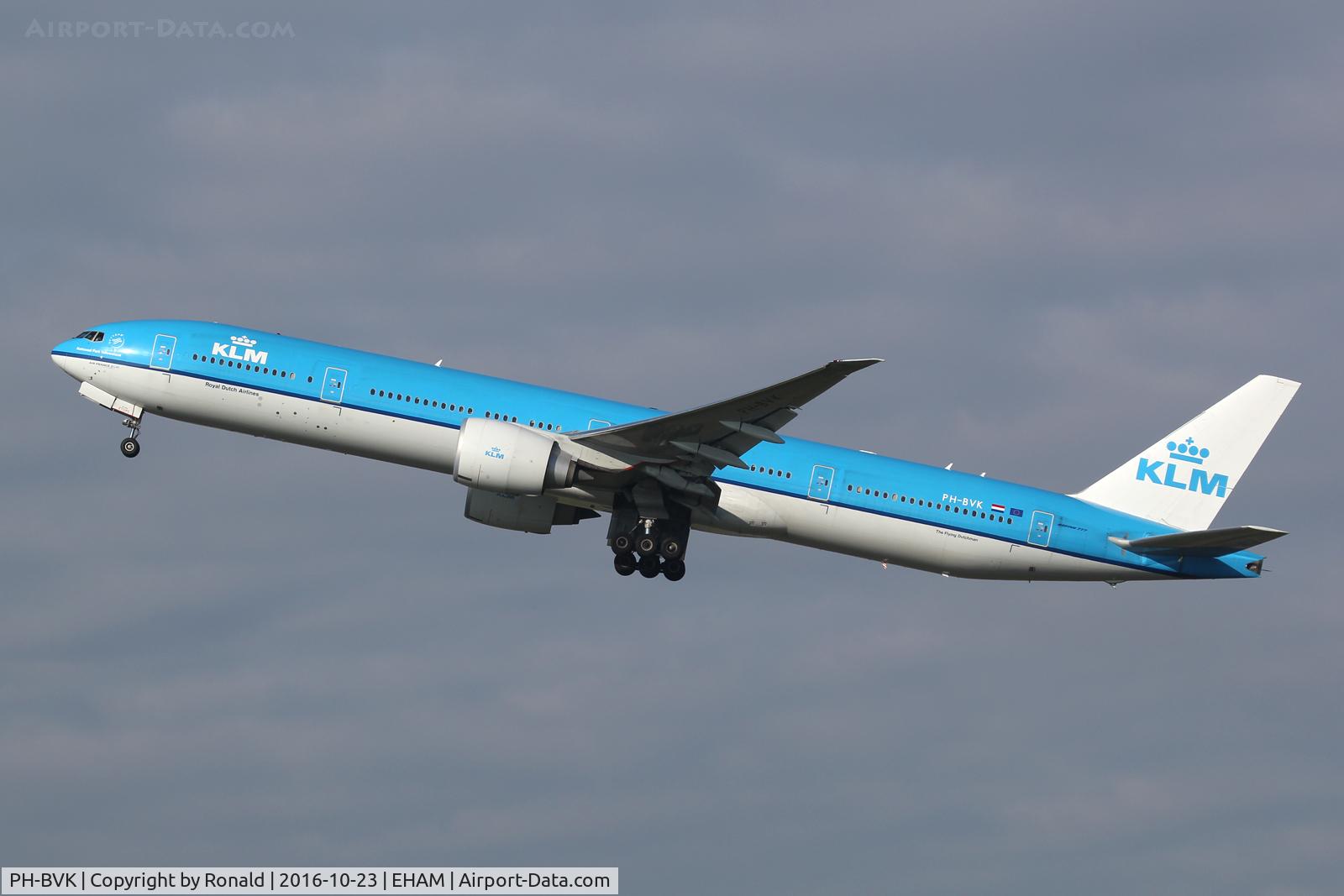 PH-BVK, 2013 Boeing 777-306/ER C/N 42172, at spl