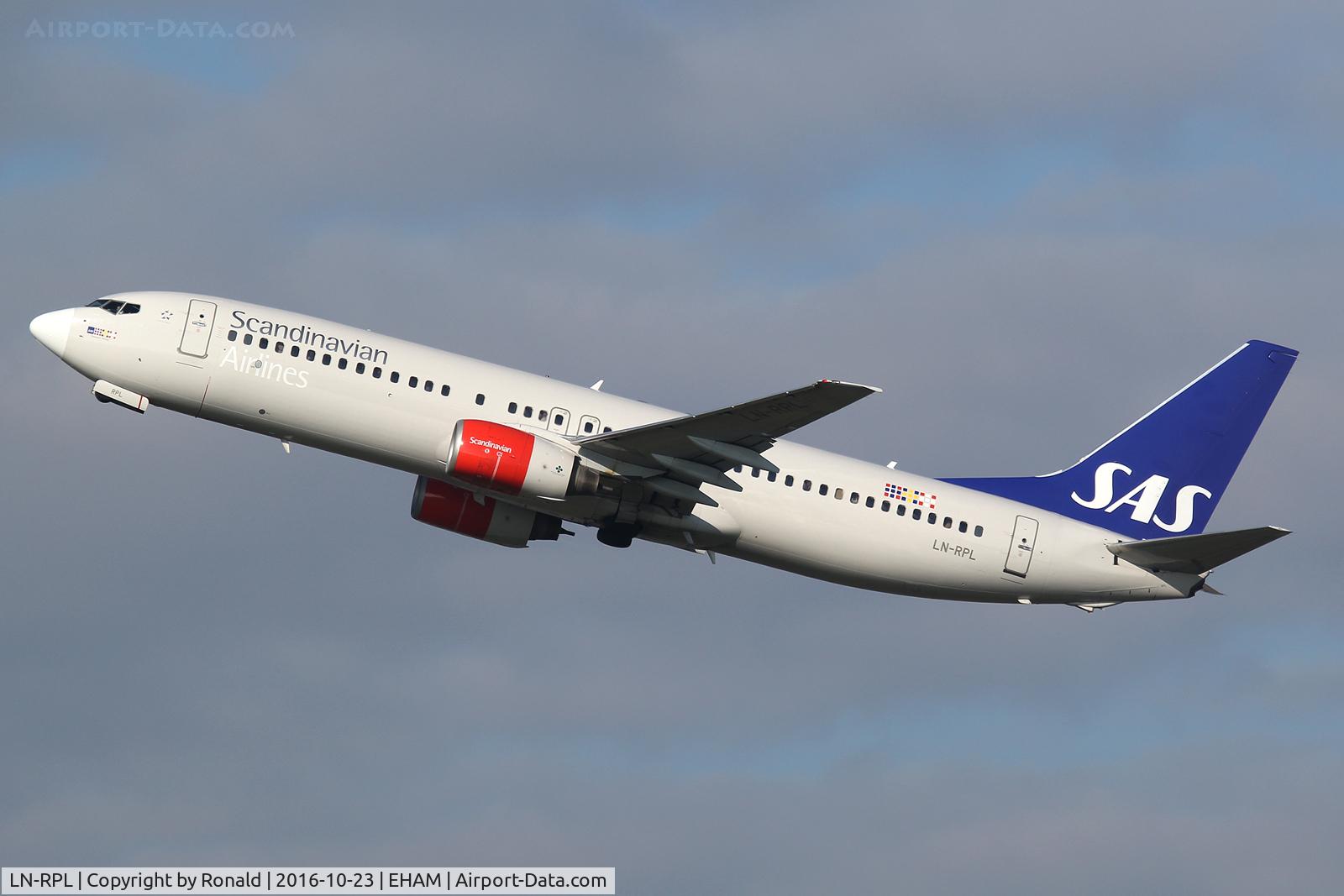 LN-RPL, 2000 Boeing 737-883 C/N 30469, at spl