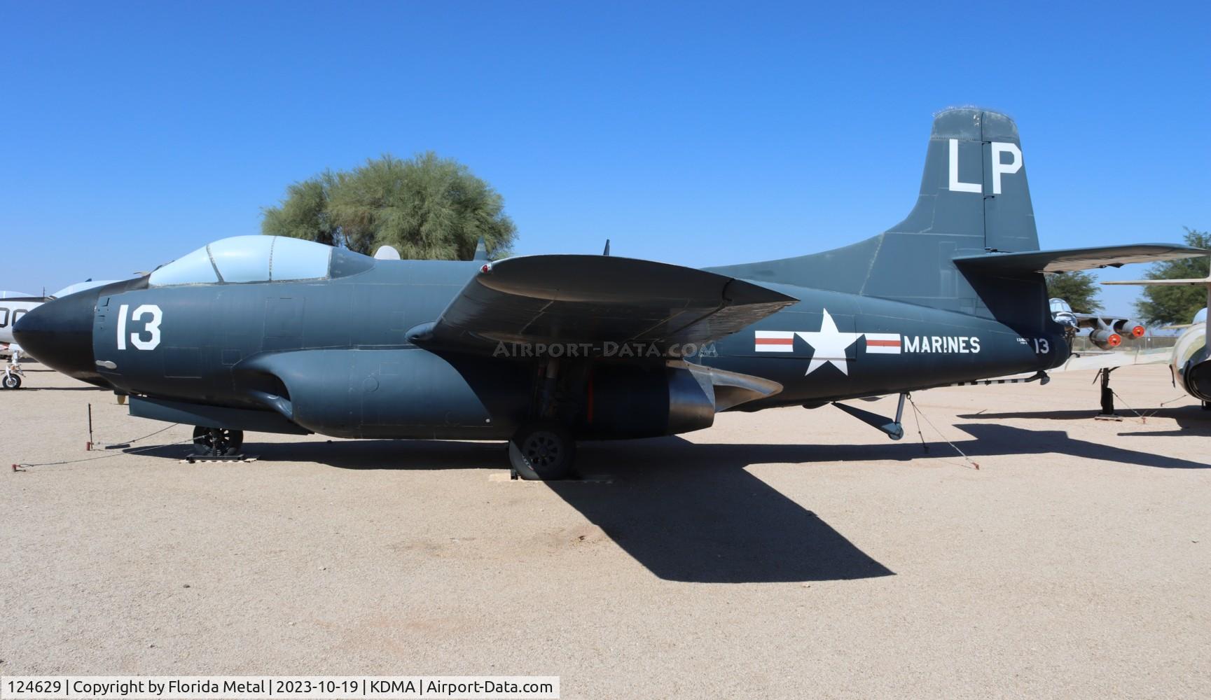 124629, Douglas TF-10B Skynight C/N 7499, F-10 zx