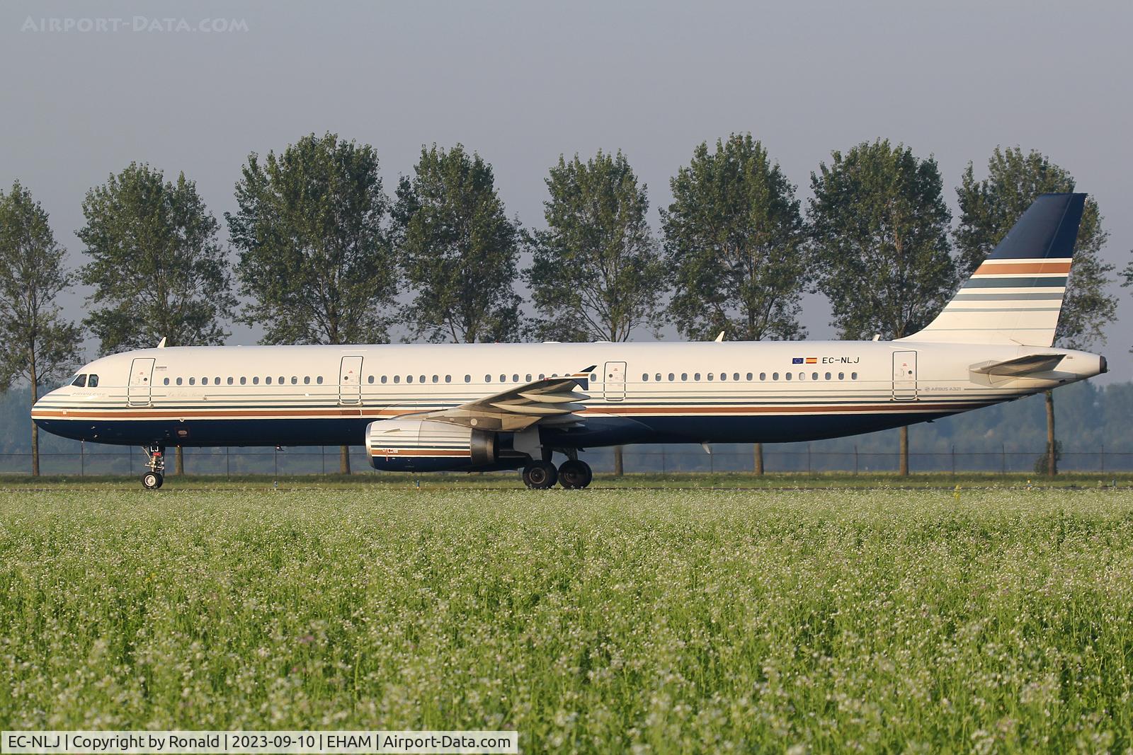 EC-NLJ, 2008 Airbus A321-231 C/N 3636, at spl