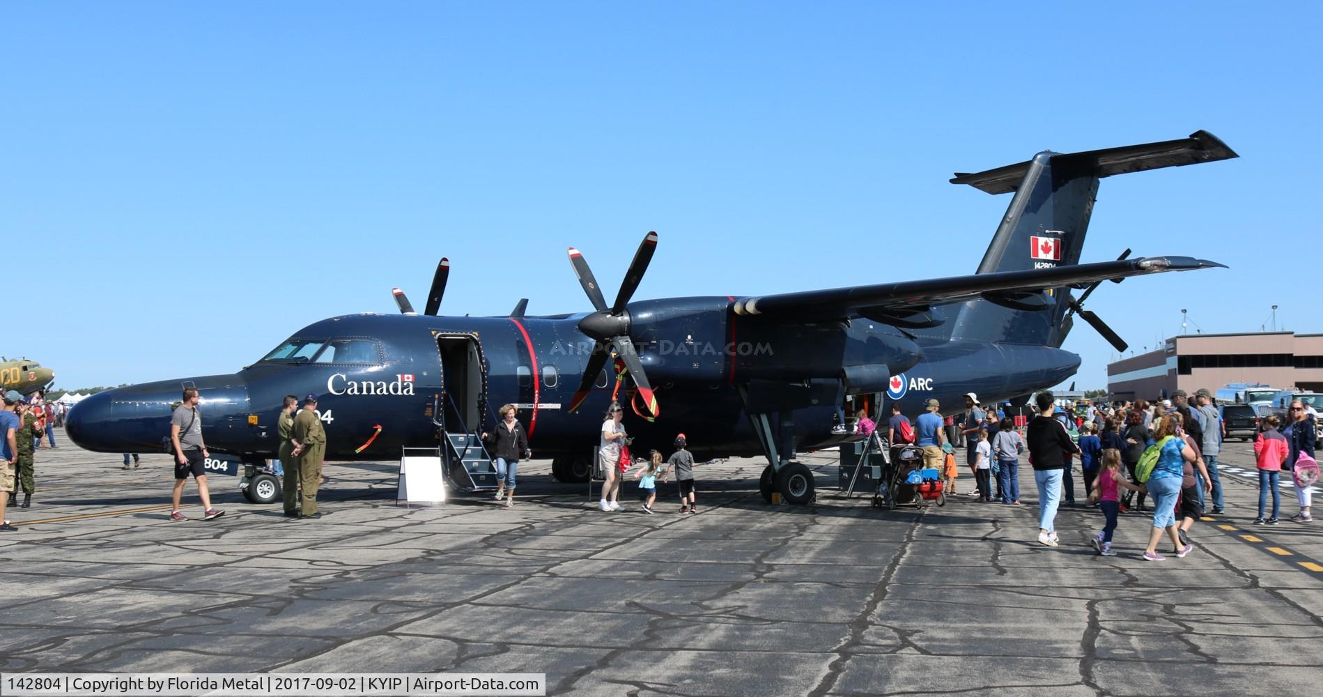 142804, 1987 De Havilland Canada CT-142 Dash 8 (DHC-8-102) C/N 80, Thunder Over Michigan 2017 zx